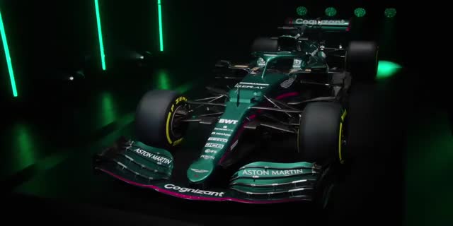 セバスチャン・ベッテルが新加入のアストンマーティンがF1 2021年シーズンの新型マシン「AMR21」を世界初公開【動画】